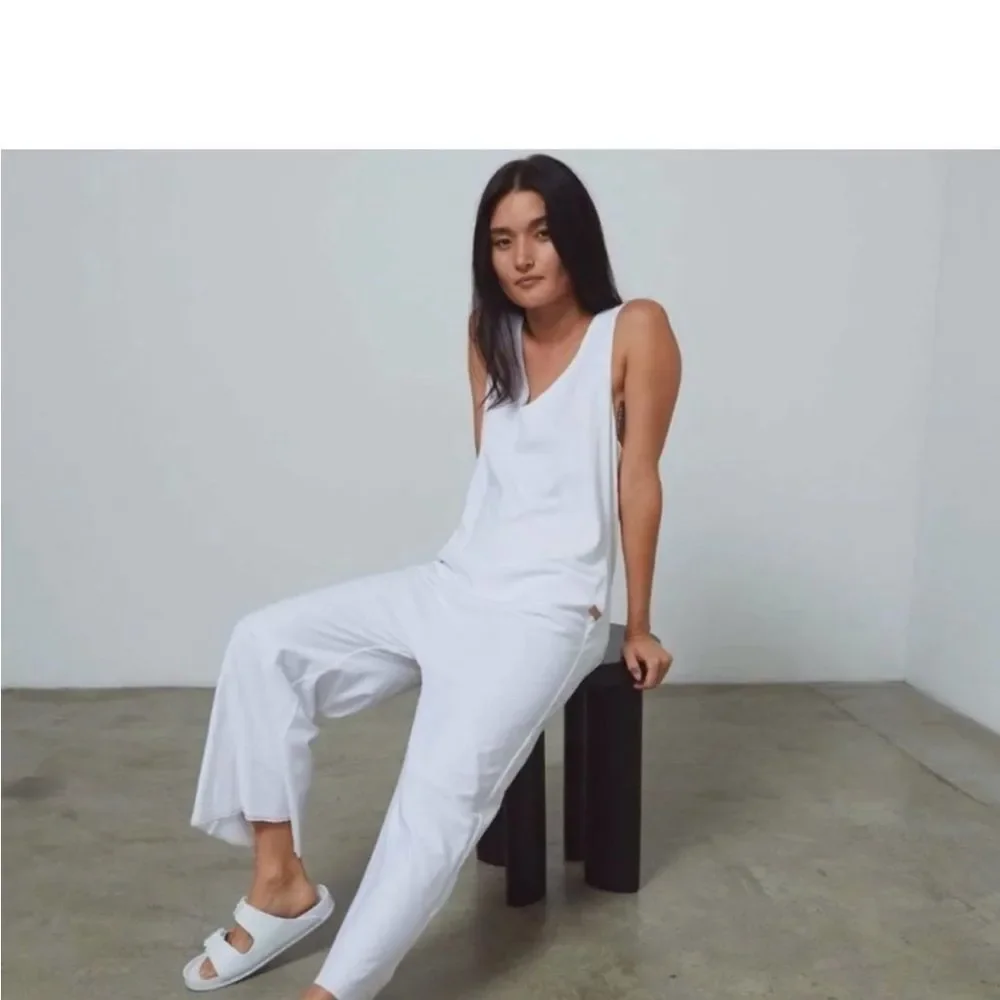 NWOT Lunya Cool Romper Sincere White- Size XL. MSRP $168 - Picture 3 of 7